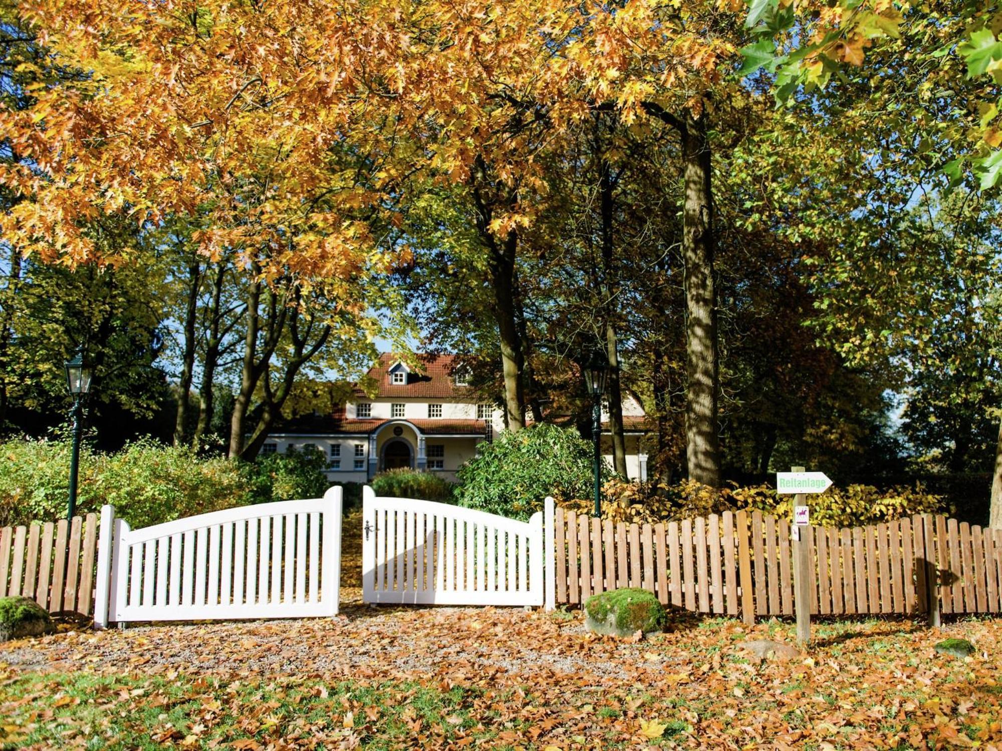 Cozy Holiday Home On A Horse Farm In The L Neburg Heath Eschede Exterior photo